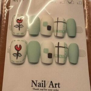 Stitch & Bloom Nail Set – Press-On Artistry‎